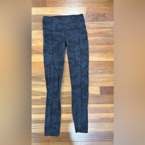 Lululemon 25’ Fast and Free High Rise Legging - Camo - worn 1x, size 2 w Pockets